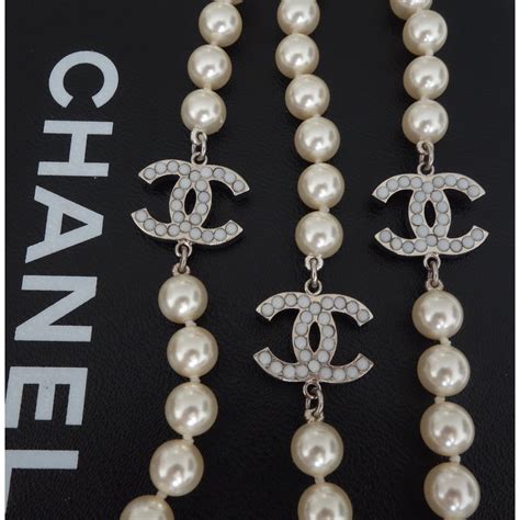 sautoir chanel femme|sautoir Chanel perles.